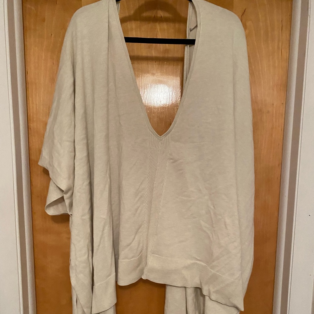 LULULEMON FREE TO COAST WRAP PONCHO CARDIGAN SWEATER Cream. One size